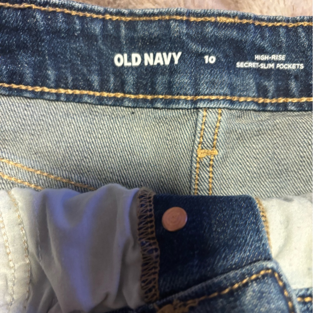 Old Navy High Rise Denim Skirt Womens 10 NWT Button Front Mini Jean Skirt
(952) - Picture 3 of 7